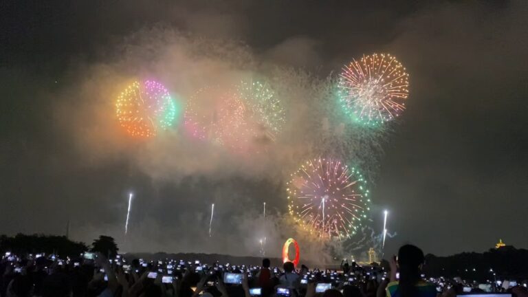 Plan Your Trip: Watch the Xiamen Fireworks Show!